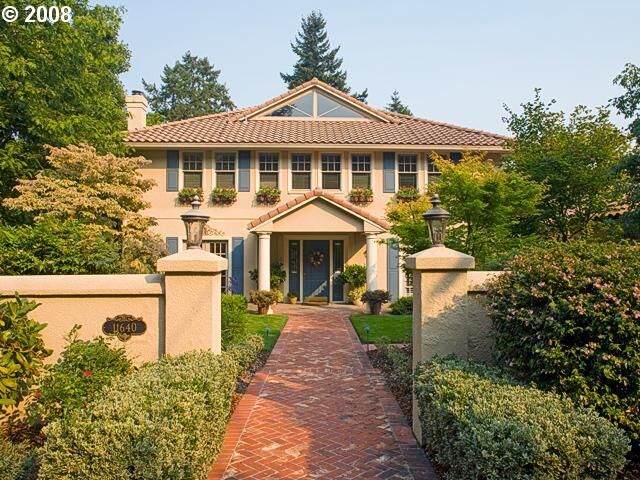 Property Photo:  11640 SW Riverwood Rd  OR 97219 