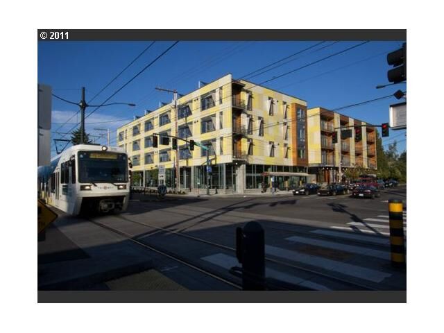 Property Photo:  1455 N Killingsworth St 419  OR 97217 