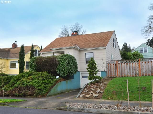 Property Photo:  4315 SW View Point Ter  OR 97239 
