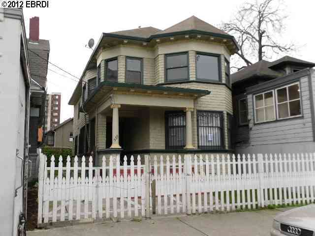 Property Photo:  559 Sycamore St  CA 94612 