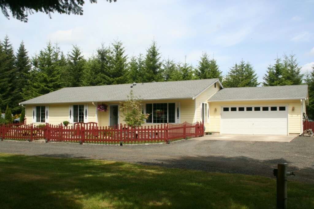 Property Photo: 10 E Capital Peak Dr WA 98584