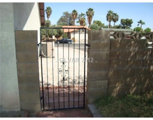 Property Photo: 2703 Osborne Ln NV 89014