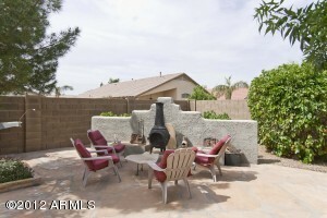 Property Photo:  2113 E Nathan Way  AZ 85225 