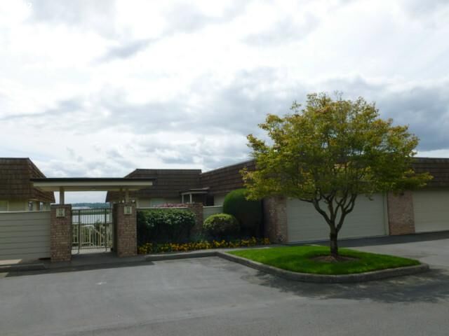 Property Photo:  6903 SE Riverside Dr 16  WA 98664 