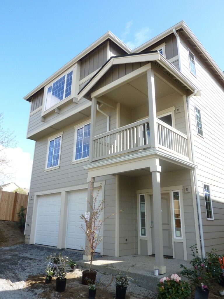 Property Photo:  14318 19th Place W 2  WA 98087 