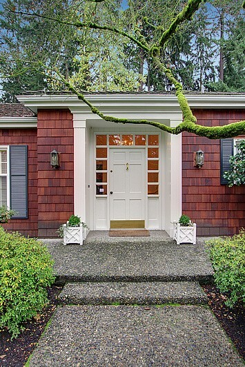 Property Photo:  8030 84th Ave SE  WA 98040 