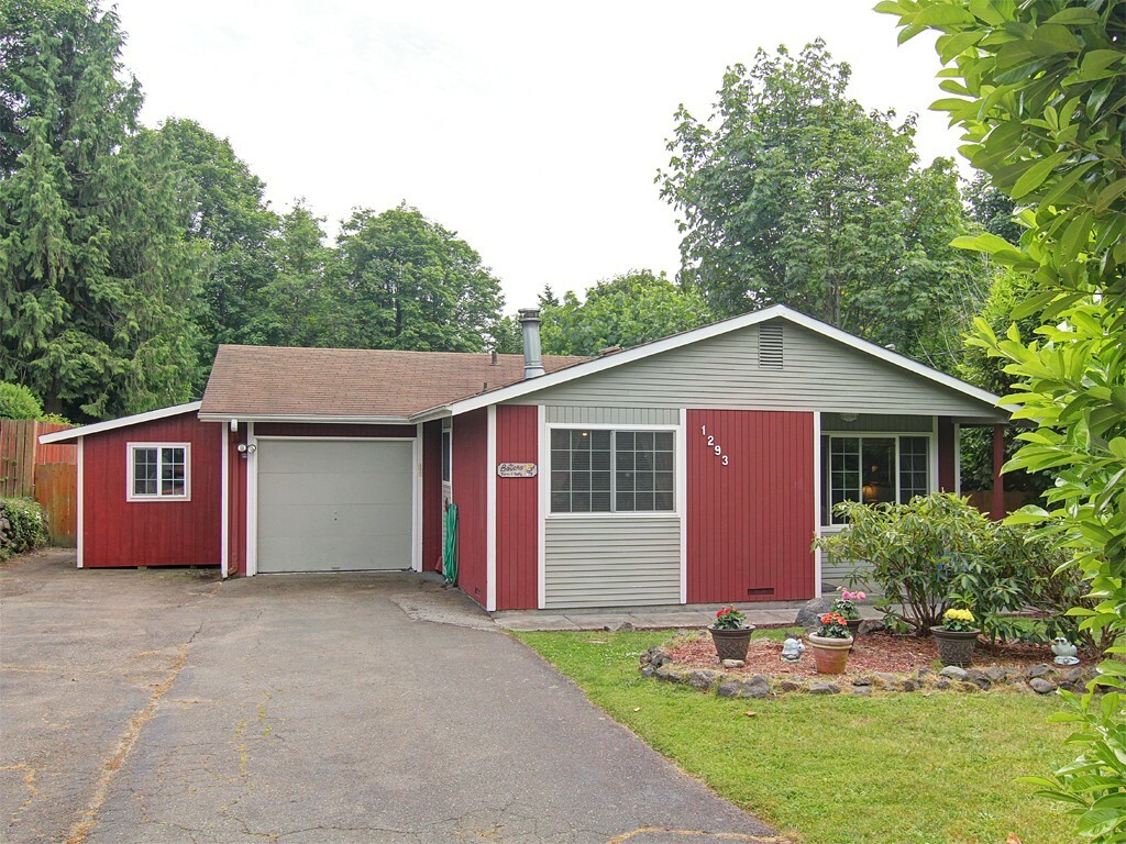 Property Photo:  1293 NE Vena Ave  WA 98311 