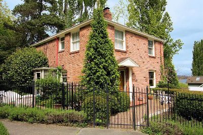 Property Photo:  3702 E Jefferson St  WA 98122 