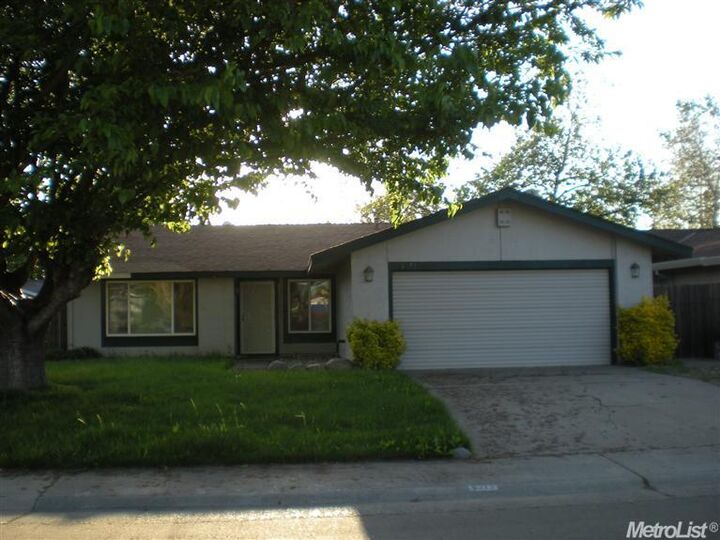 6373 Navion Dr  Citrus Heights CA 95621 photo