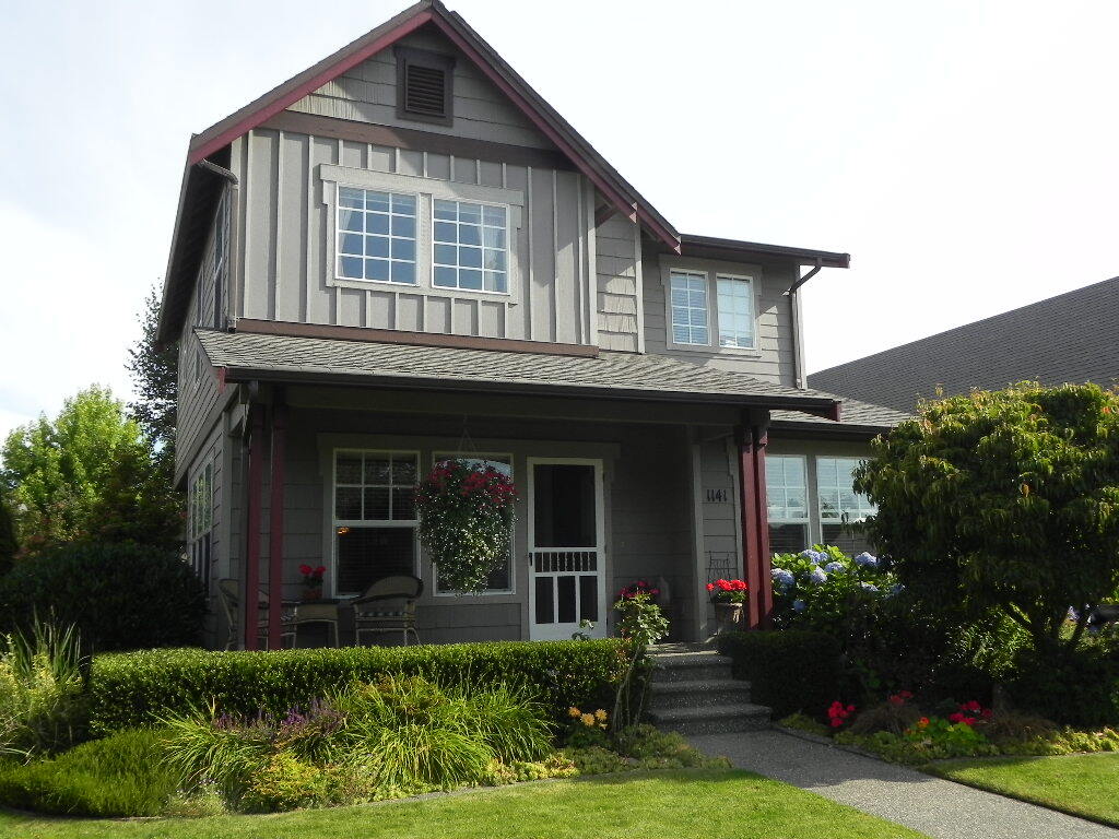 Property Photo: 1141 Elm St WA 98264