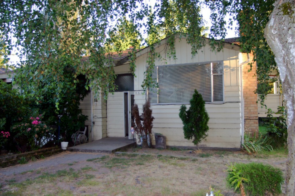 Property Photo:  4601 S Cooper St  WA 98118 