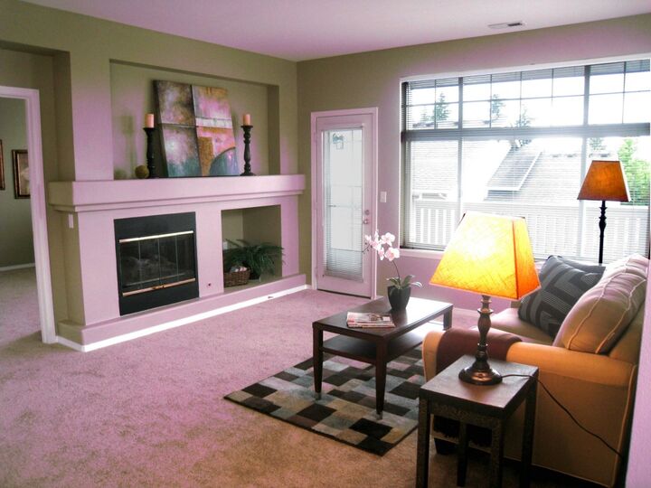 Property Photo: 16724 Cobblestone Dr 203 WA 98037