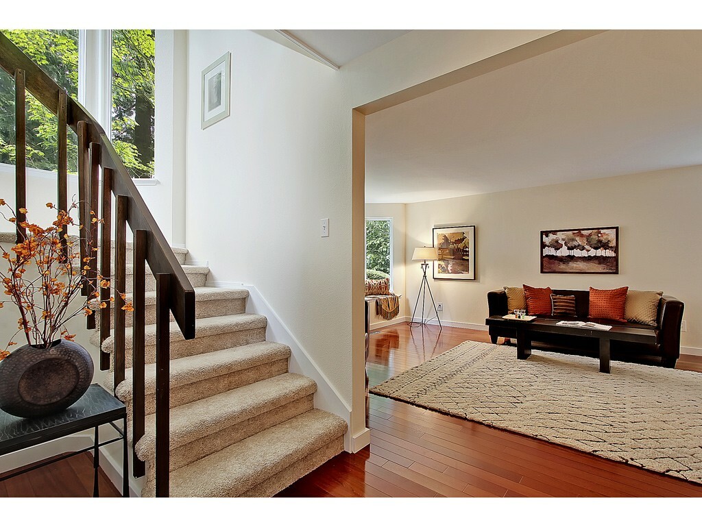 Property Photo: 17507 NE 33rd Place WA 98052