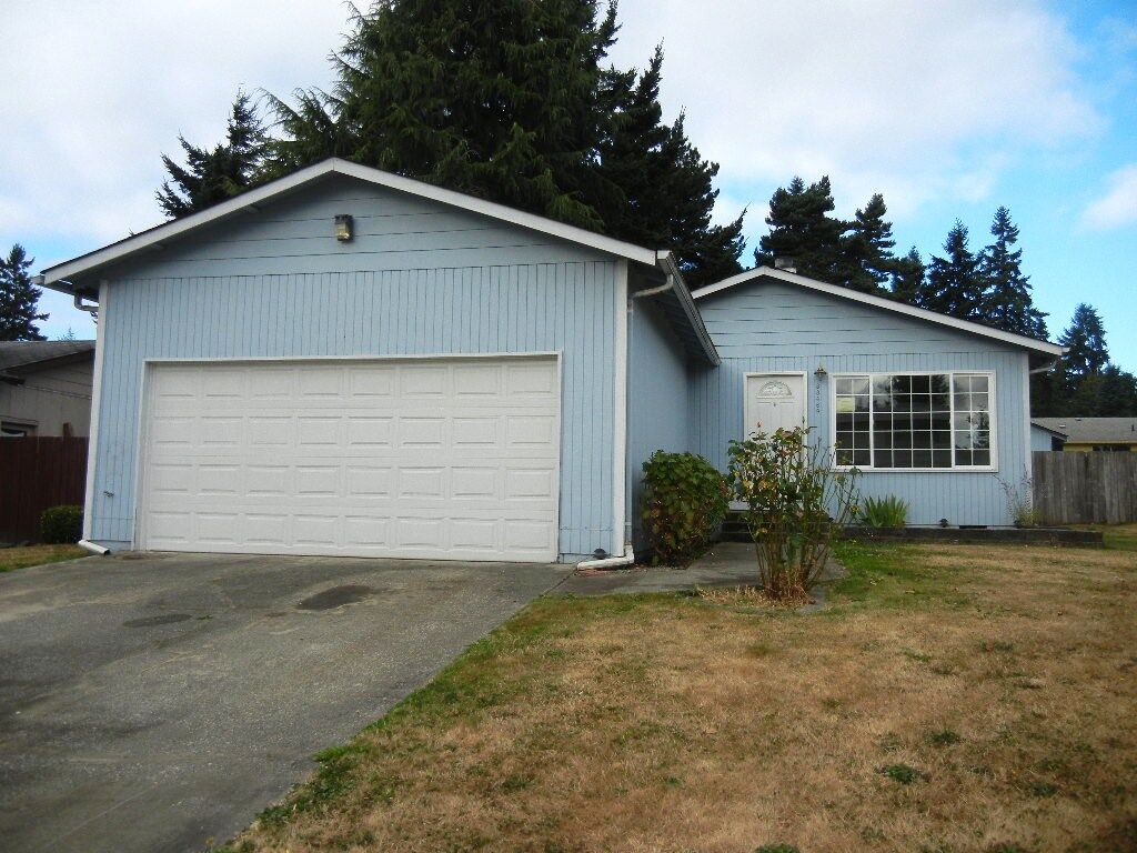 Property Photo:  33469 38th Ave SW  WA 98023 