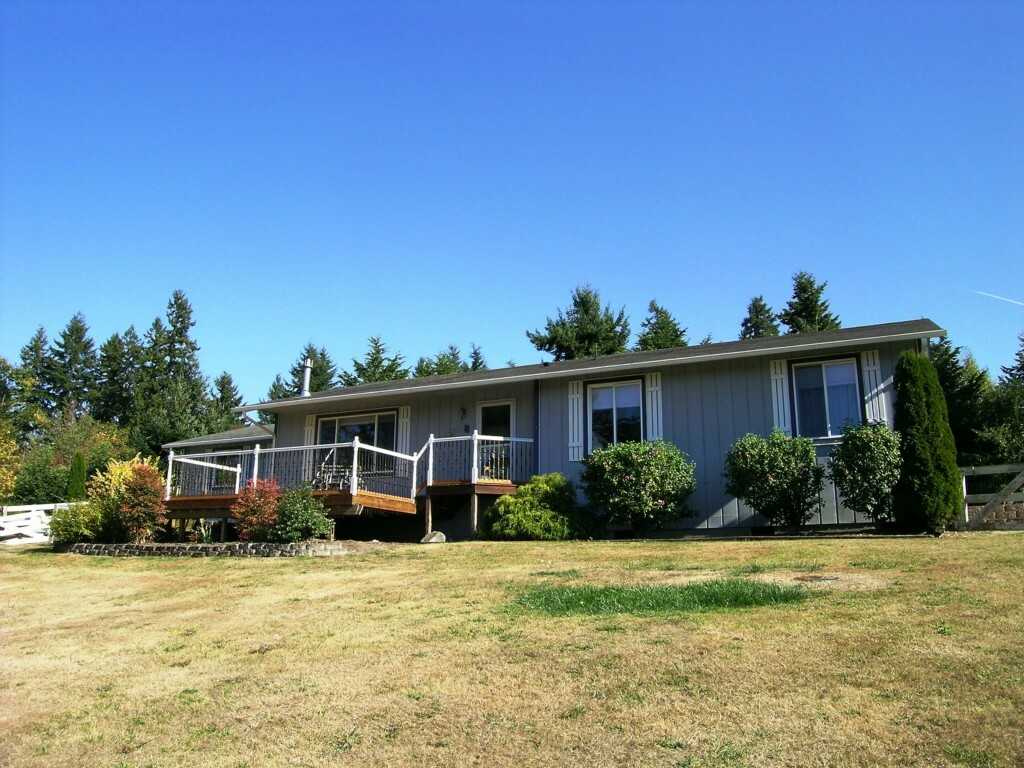 Property Photo:  9604 247th St E  WA 98388 