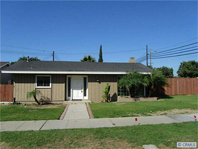 Property Photo:  2921 E Monroe Avenue  CA 92867 