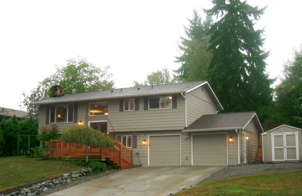 Property Photo: 13315 51st Dr SE WA 98208