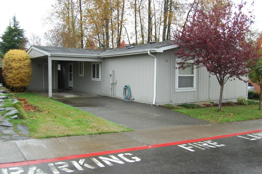 Property Photo:  15022 SE 274th Place 122  WA 98042 