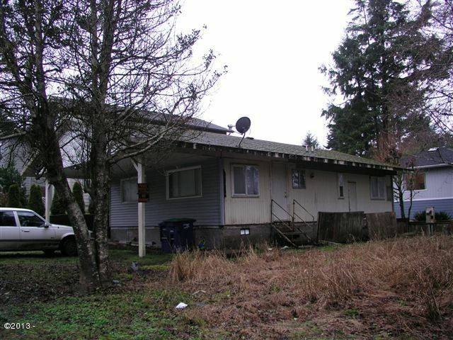Property Photo:  541 SE Port Avenue  OR 97367 