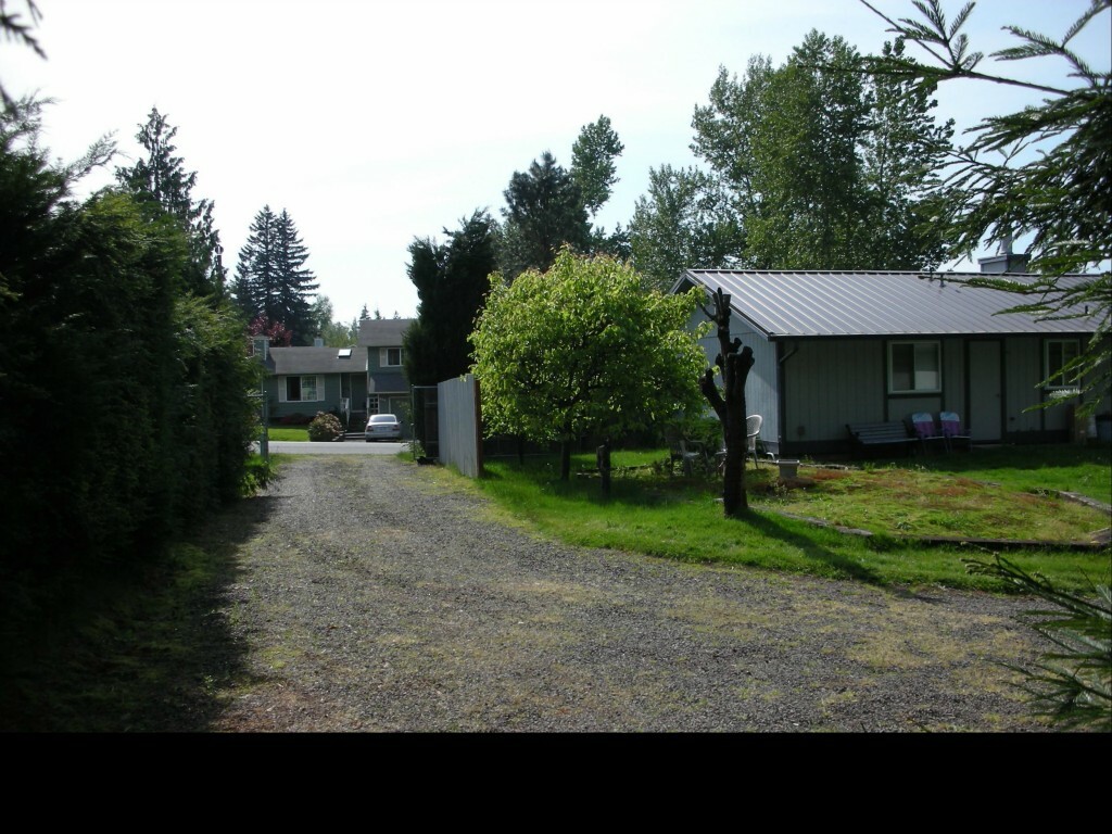 Property Photo:  431 93rd Dr SE  WA 98258 