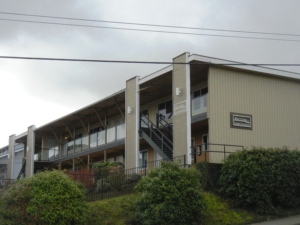 Property Photo: 1902 S Yakima Av Ct 6 WA 98405