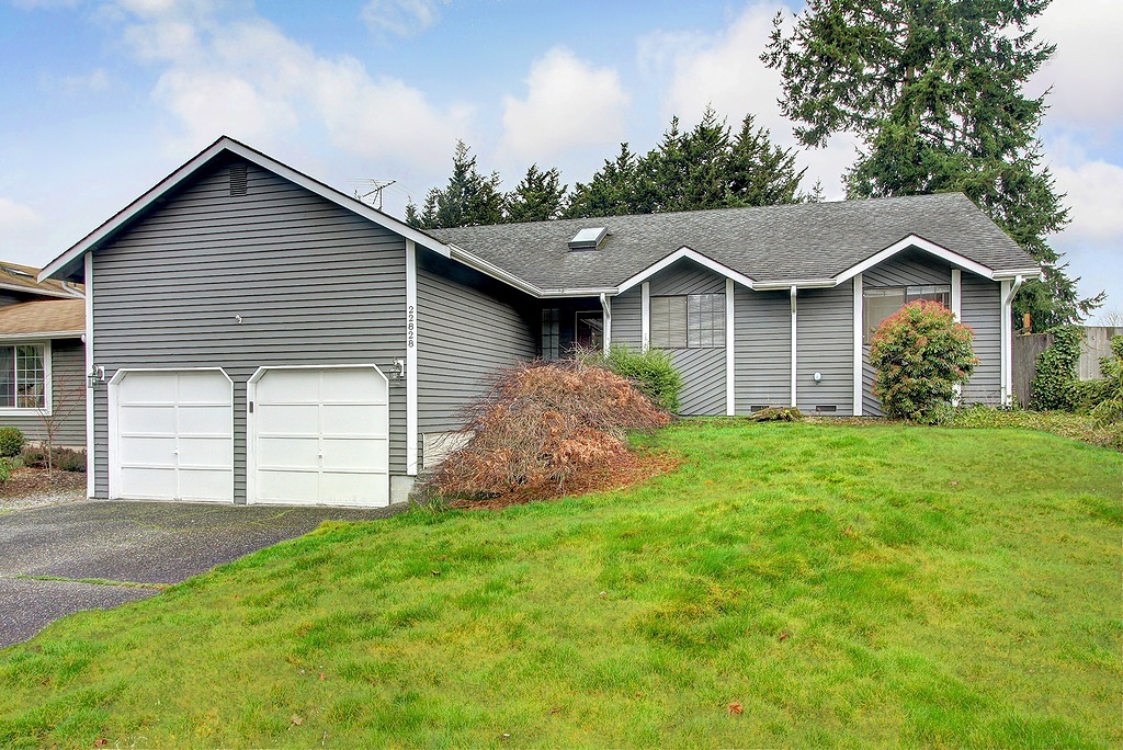 Property Photo:  22828 13th Place W  WA 98021 