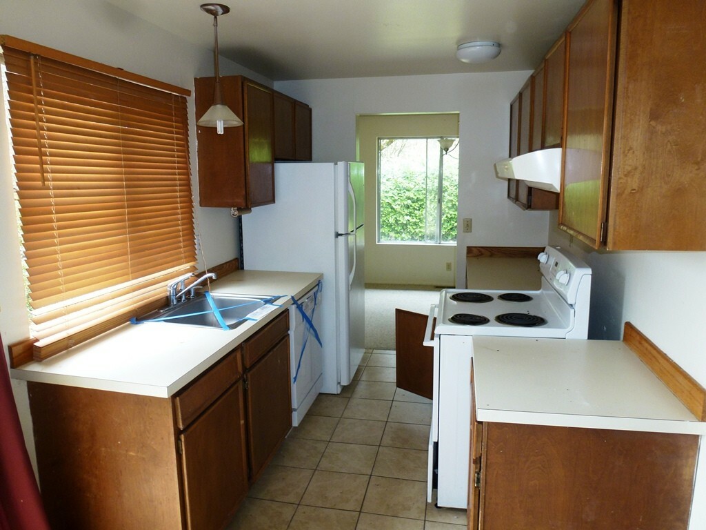 Property Photo: 2308 SE 19th St WA 98055