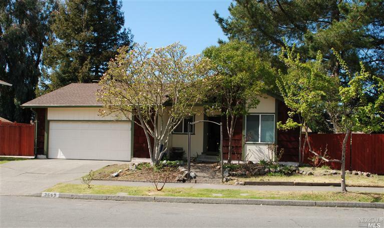 Property Photo:  3669 Banyan Pl  CA 95403 