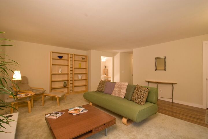 Property Photo: 6840 122nd Avenue NE WA 98033