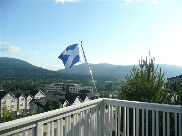Property Photo: 23120 SE Black Nugget Rd R1 WA 98029