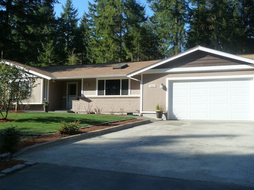 Property Photo:  7517 29th St NW  WA 98335 