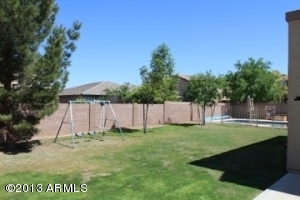 Property Photo:  348 W Kingbird Drive  AZ 85286 