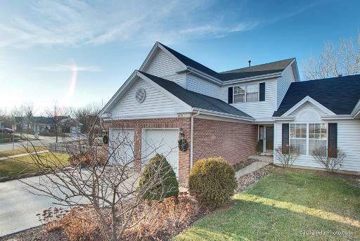 Property Photo:  1070 Dartmouth Drive  IL 60103 