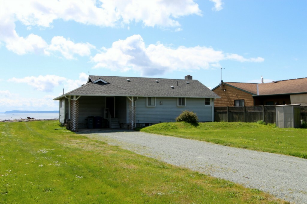 Property Photo:  816 E Livingston Bay Shore Dr  WA 98282 