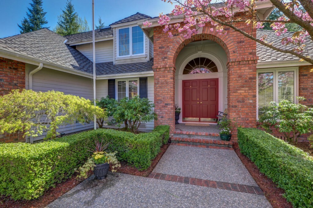 Property Photo:  16621  Saybrook Drive NE  WA 98077 
