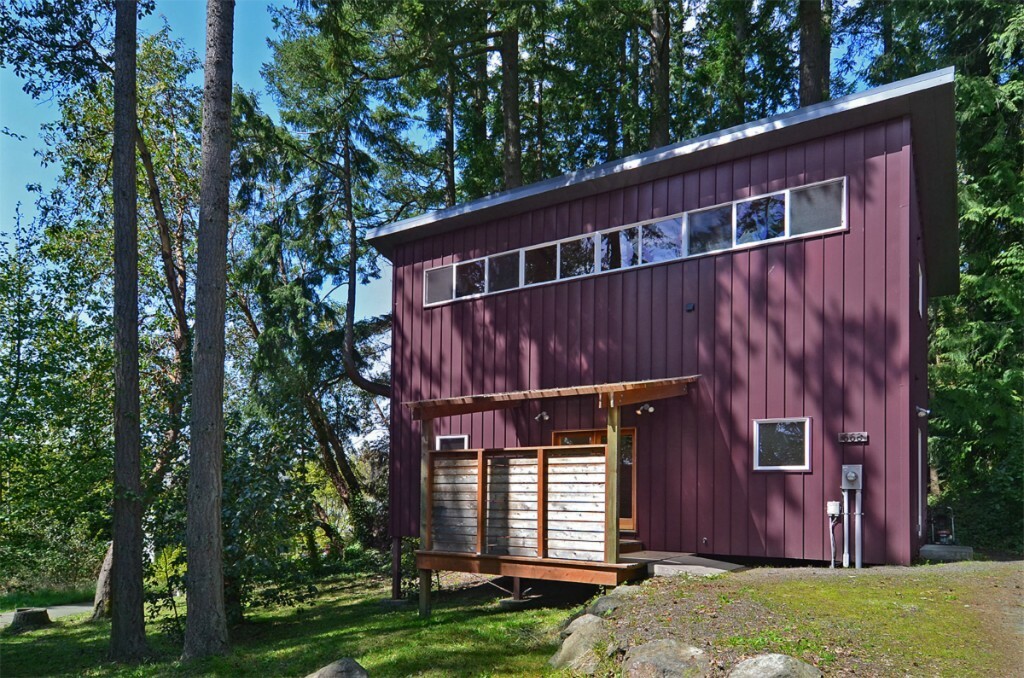 Property Photo:  668 Moji Lane NW  WA 98110 