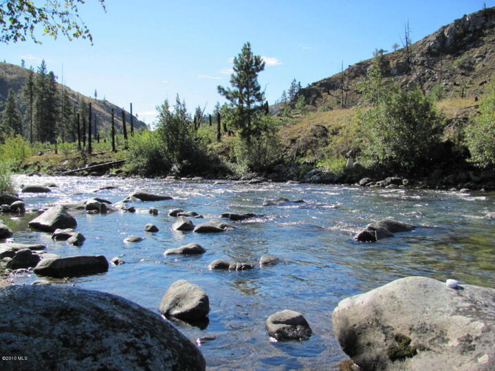 Property Photo: 0 Entiat Rd WA 98822