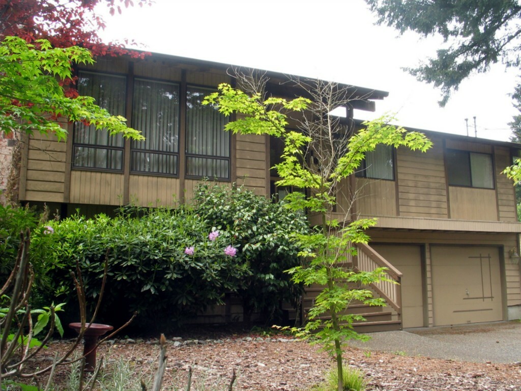 Property Photo:  18247 30th Ave NE  WA 98155 