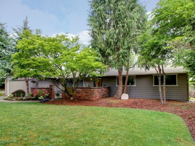 Property Photo: 12604 NE 7th St WA 98005