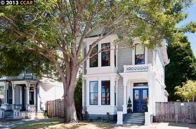 Property Photo:  1406 Santa Clara Ave  CA 94501-2432 