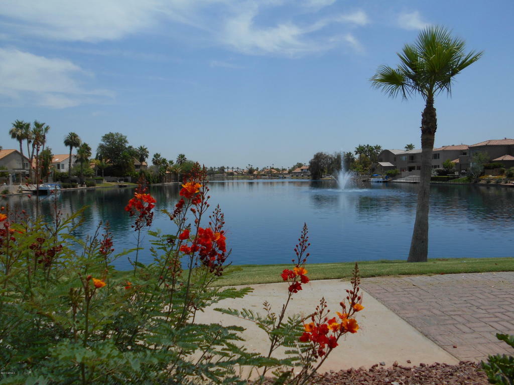 Property Photo: 3310 E Hiddenview Drive AZ 85048