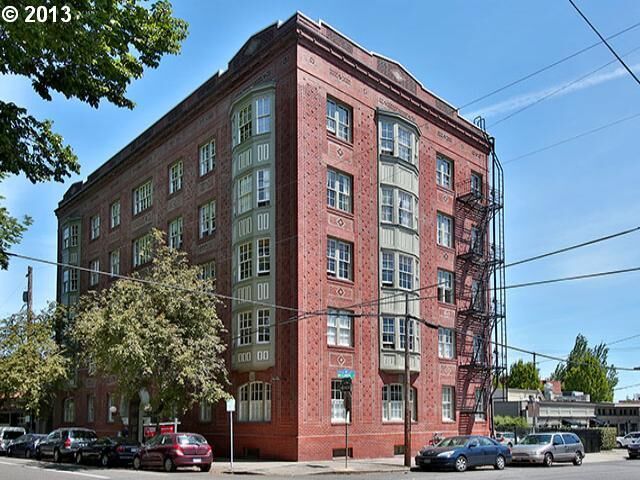 Property Photo:  410 NW 18th Ave 502  OR 97209 