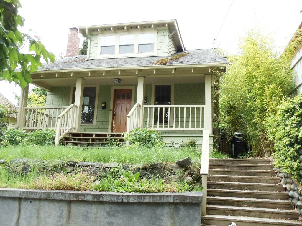 Property Photo: 719N 61st St WA 98103