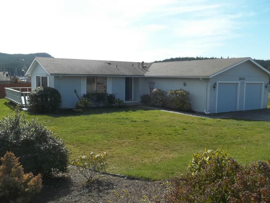 Property Photo:  5311 Kingsway  WA 98221 