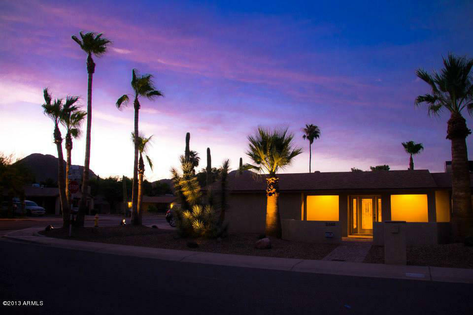 Property Photo:  2802 E Windrose Drive  AZ 85032 