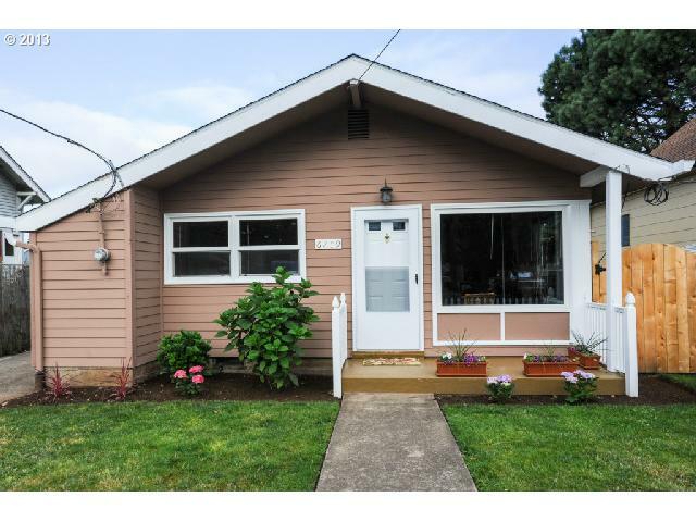Property Photo: 6209 SE 89th Ave OR 97266