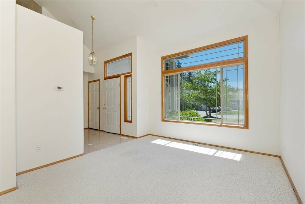 Property Photo:  3005 140th Place SE  WA 98012 