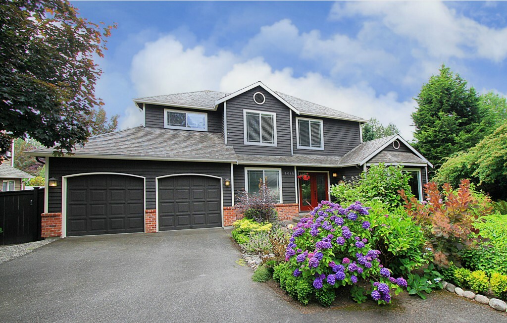 Property Photo: 12015 93rd Place NE WA 98034