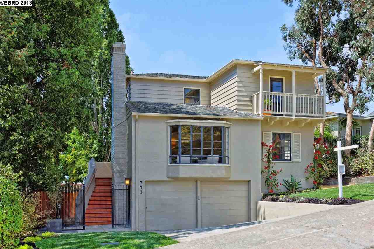 Property Photo:  741 McKinley Ave  CA 94610-3716 