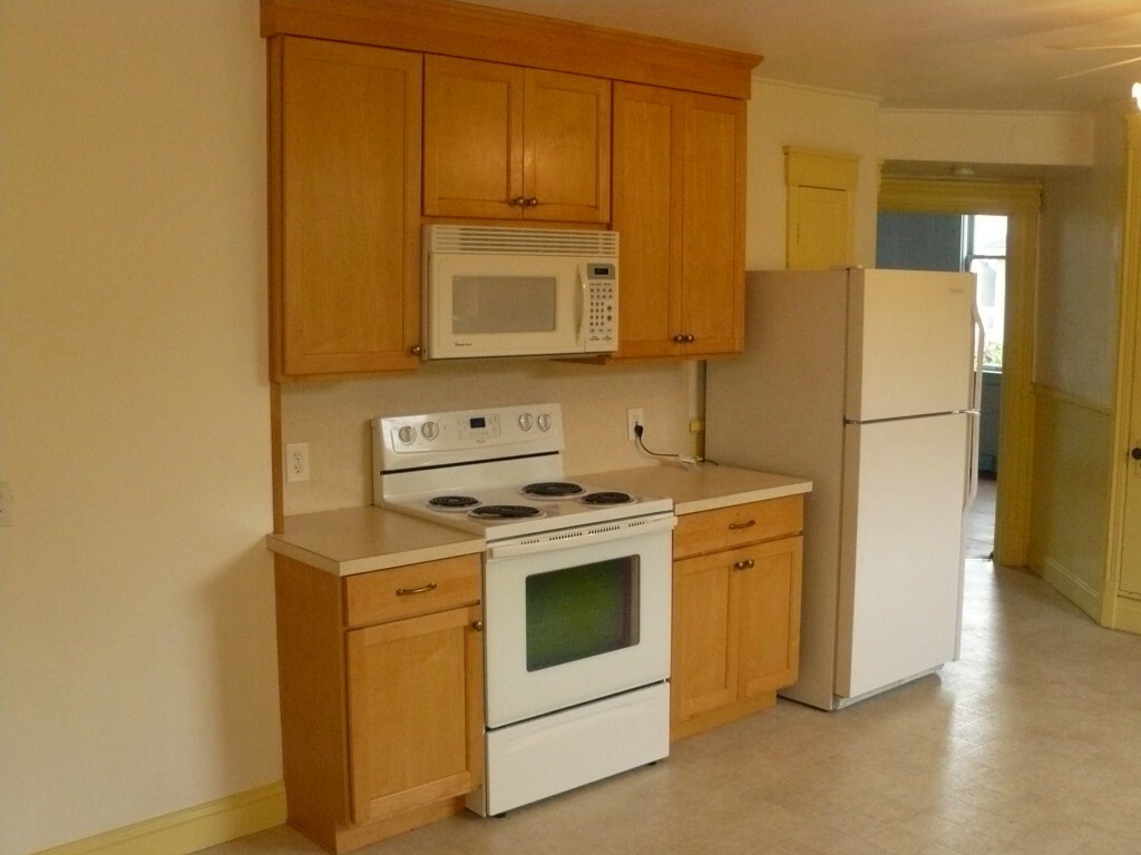 Property Photo: 2224 Hoyt Ave WA 98201